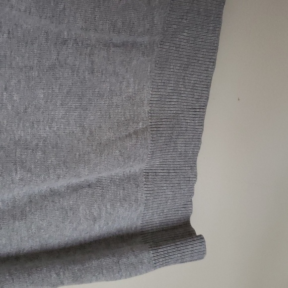 WHBM gray cozy v neck sweater vest with gold studded detail at neck, women's med - Picture 6 of 7